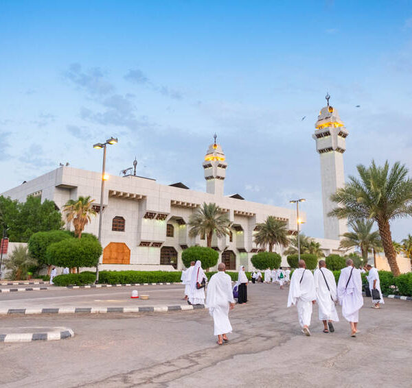 Deluxe Umrah Package 10 Days